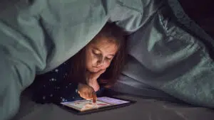 ما هو تأثير التكنولوجيا على الأطفال؟ دراسات حديثة 2022 6 تأثير التكنولوجيا على الأطفال